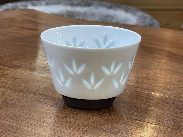 ARABIAアラビアFRIEDLKJELLBERG Rice Porcelain Porcelain Rice Bowl by Friedl Holzer-Kjellberg for Arabia, Finland