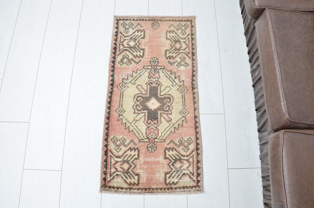Small Antique Turkish Modern Pink Rug for sale at Pamono