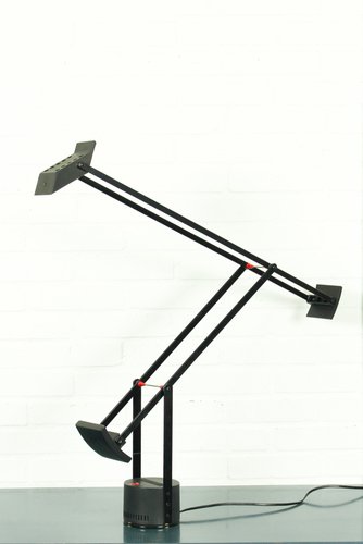 model-tizio-desk-light-by-r-