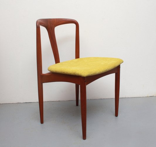 Chaise Scandinave Teck Par Johannes Andersen Pour Uldum Mobelfabrik - Années 60