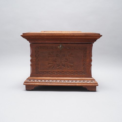 Baroque Wood Chest Cassette Jewelry Box for sale at Pamono