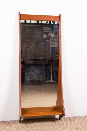 Espejo de pared danés grande de teca de Pedersen and Hansen, años 60 en  venta en Pamono