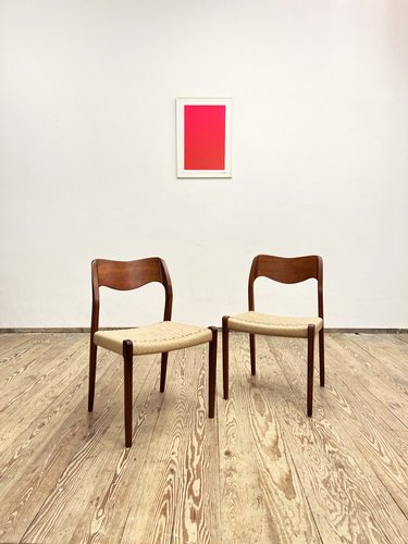 Mid-Century Danish Model 71 Dining Chairs in Teak by Møller for J.L. Mollers, 1950s, Set of 2 sale at Pamono