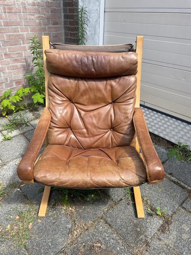 Scandinavian leather online armchair