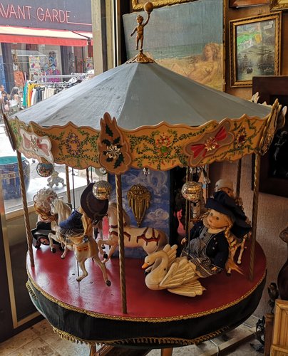 Grand Carrousel Vintage Parisien Merry Go Round en vente sur Pamono