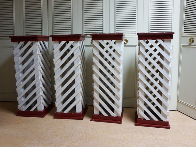 Retro Column Vintage Wooden Columns, 1950s, Set of 4 for sale at Pamono