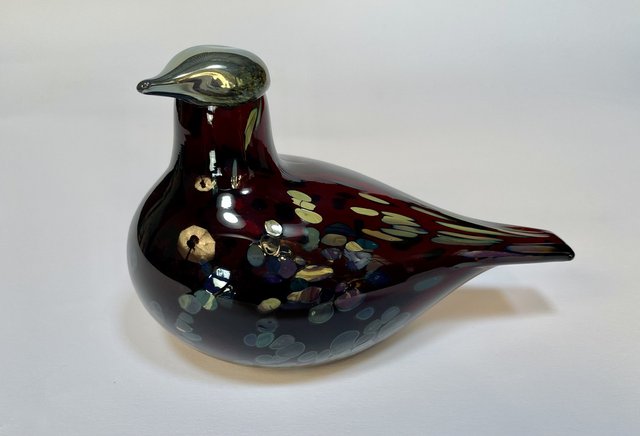 Ruby Bird Mouth-Blown Glass Art Bird Figure by Oiva Toikka for
