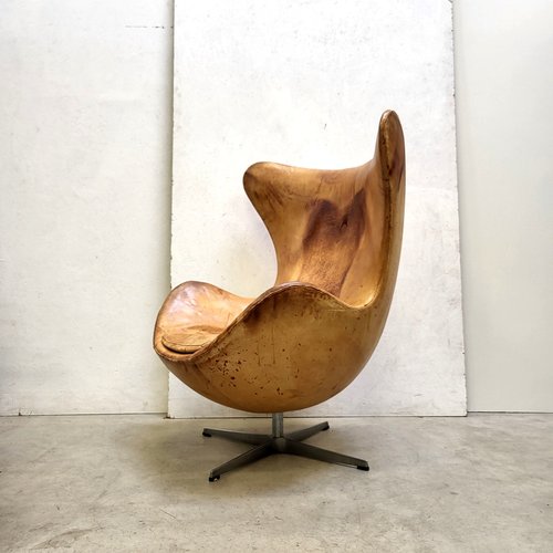 Jacobsen Egg chaise