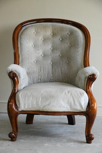 Antique Button Back Armchair for sale at Pamono