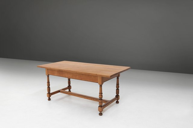 20th Century Belgian Oak Dining Table for sale at Pamono
