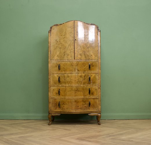 Britischer Art Deco Leinen Schrank aus Wurzelholz, 1930er bei Pamono kaufen