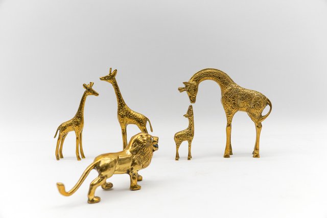 Giraffe Beelden en Beeldjes te Koop