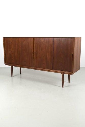 Model 19 Sideboard by Gunni Omann for sale at Pamono