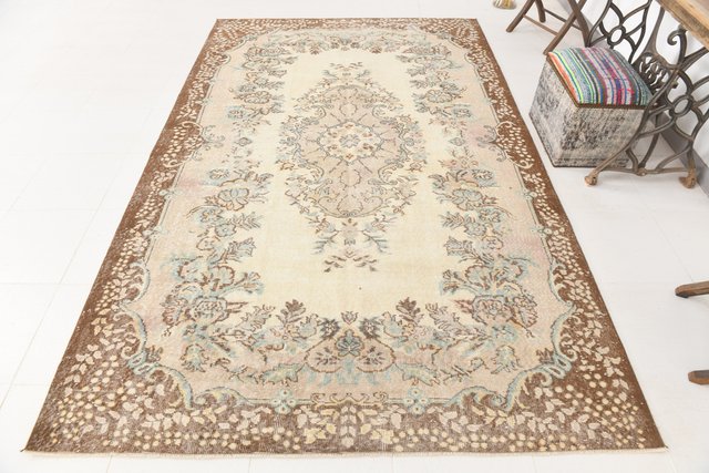 Vintage Turkish Handmade Rug for sale at Pamono