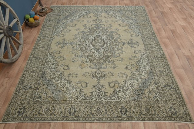 Turkish Woven Rug, 1960s for sale at Pamono