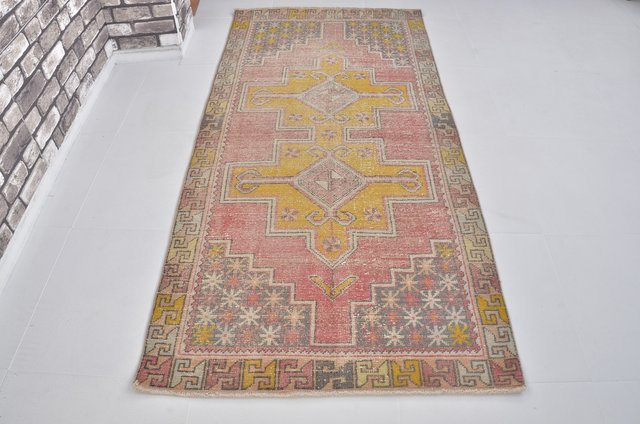 Turkish Faded Rug, 1960s for sale at Pamono