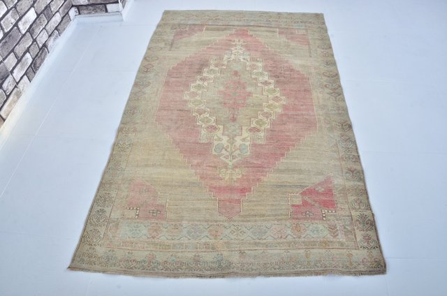 Turkish Faded Floor Rug, 1960s for sale at Pamono