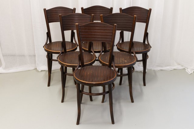 Vintage Bentwood Bistro Chairs from Fischel 1920s. Set of 6 for sale at Pamono