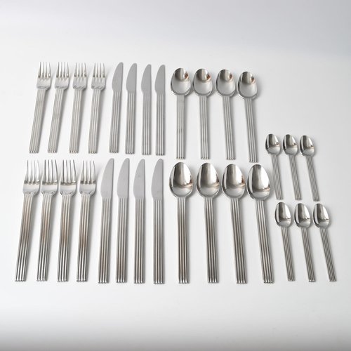 https://cdn20.pamono.com/p/s/1/7/1782595_tvs6loy4rj/stainless-steel-strateg-cutlery-from-ikea-1990s-set-of-30.jpg