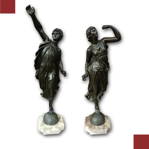 Statuette in bronzo dell'Allegoria della Primavera, set di 2 in vendita su  Pamono