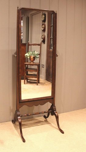 Georgian Walnut Cheval Mirror 1890s for sale at Pamono