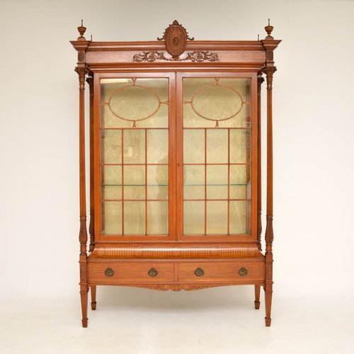 Vitrine Victorienne en Bois Satiné, 1880s en vente sur Pamono