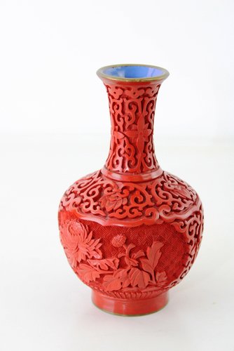 Vintage Chinese Lacquer Vase for sale at Pamono