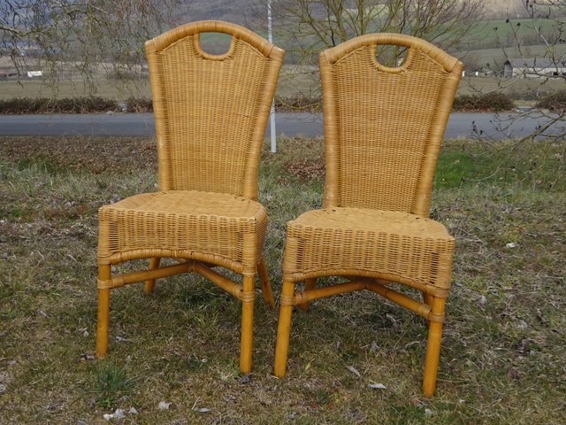 Stühle aus Korbgeflecht & Rattan, 1980er, 2er Set bei Pamono kaufen