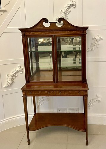 Vitrine Victorienne Antique en Acajou Marqueté, 1880s en vente sur Pamono