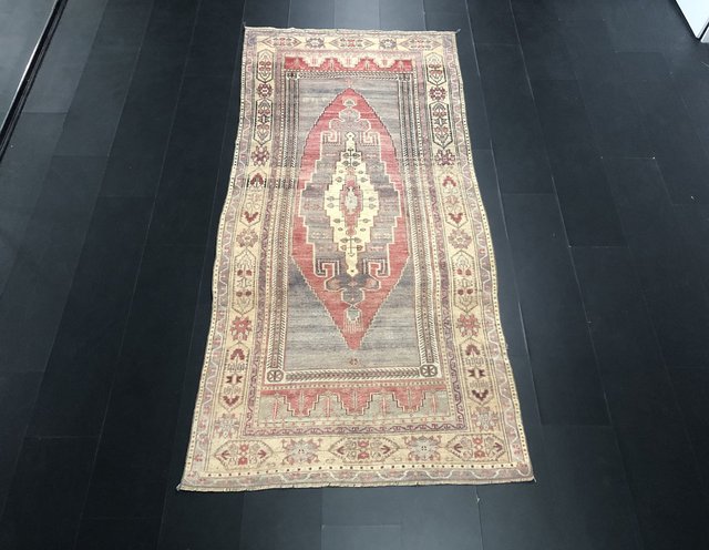 Turkish Faded Rug, 1960s for sale at Pamono