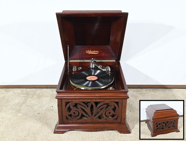 Model VII Phonograph in Mahogany from Silvertone, 1920s for sale at Pamono