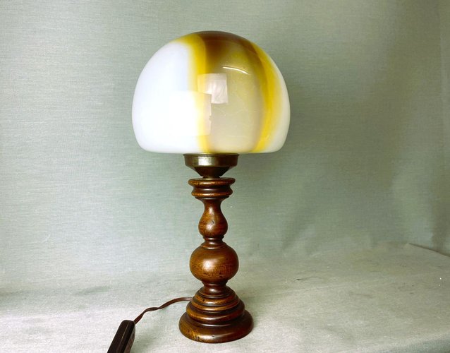 Portugiesische MidCentury Tischlampe aus Onyxglas & Holz & Schlacke