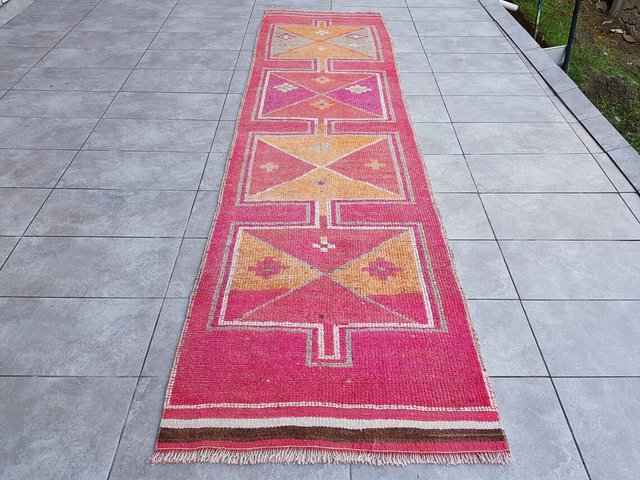 Middle Eastern Pink Orange Runner Rug, 1960s for sale at Pamono