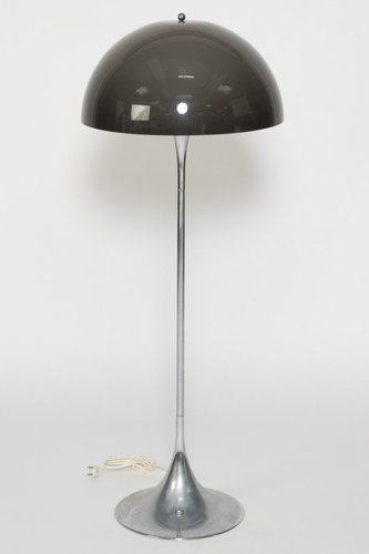 www - Verner Panton gulvlampe Panthella