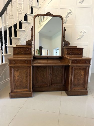 Antique Victorian Burr Walnut Dressing Table, 1860s for sale at Pamono
