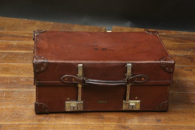 Leather suitcase discount