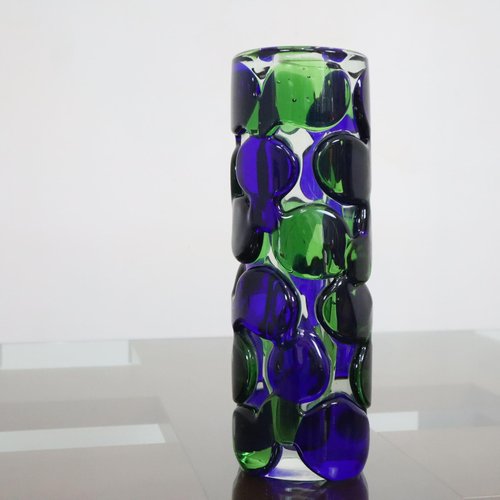 artistic-glass-vase-by-