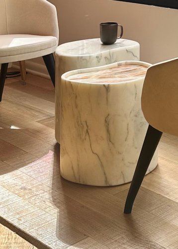 Sgabello in marmo di Angela Stiuso in vendita su Pamono