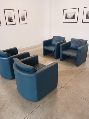 Postmodern Barrel Leather Chairs from Leolux, 1970s, Set of