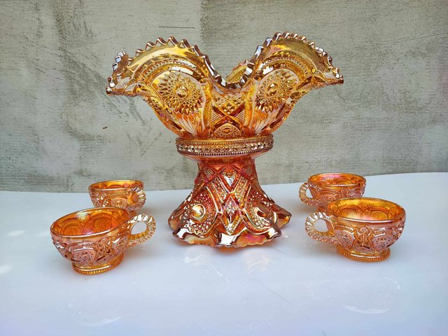 plate-and-glasses-from-