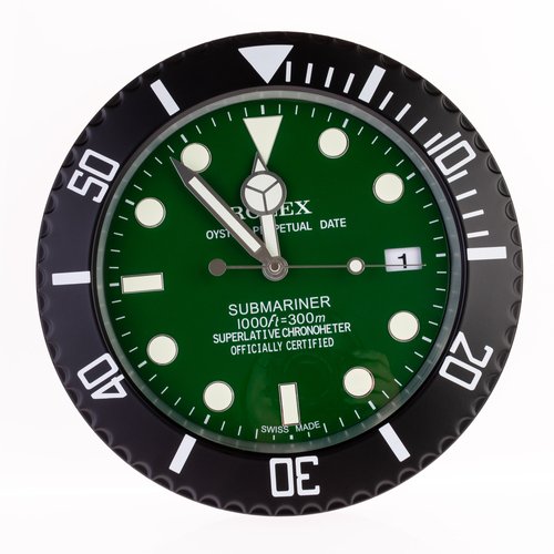 Orologio da parete Oyster Perpetual Submariner verde e nero di Rolex anni 2010 in vendita su Pamono