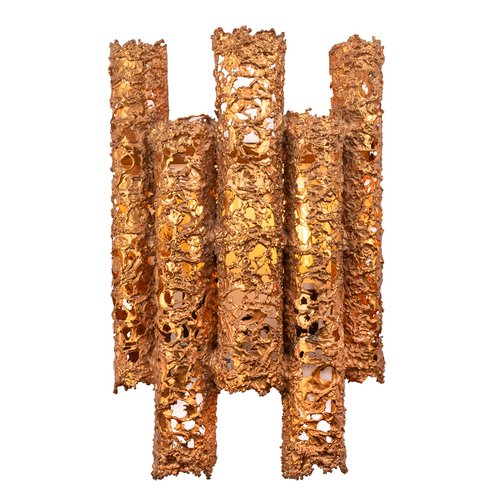brutalist-wall-lamp-with-