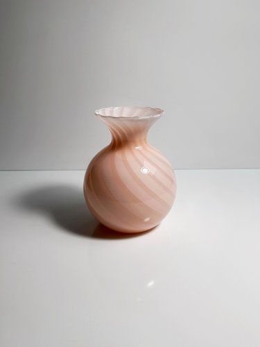 Mid-Century Murano Swirl Vase in Rosa, 1970er bei Pamono kaufen