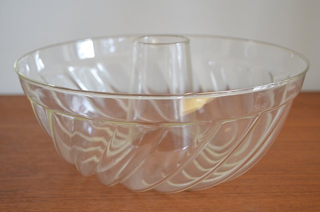 Vintage Kuchenform aus Glas, 1950er bei Pamono kaufen
