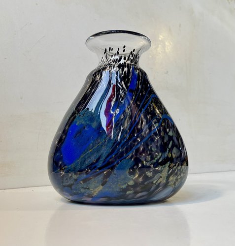 vintage-art-glass-vase-by-odd-