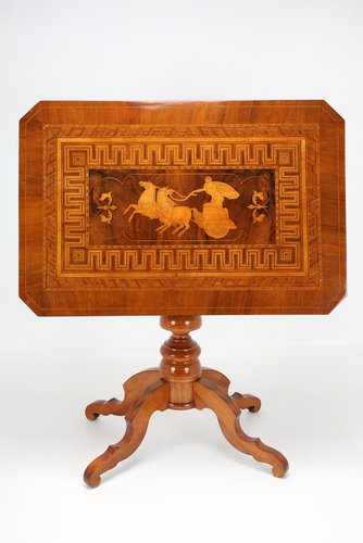 Italian Signed Sorrento Tilt Top Games Table Italian Signed Sorrento Tilt Top Games Table