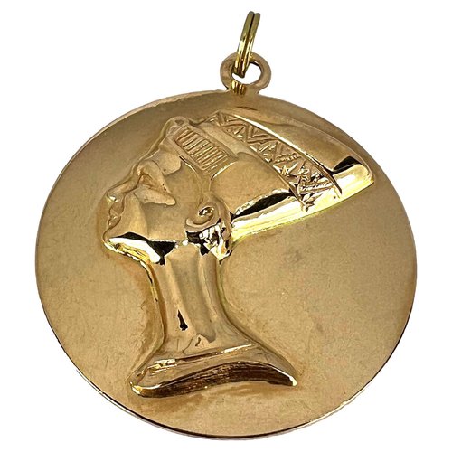 Large Italian 18 Karat Yellow Gold Queen Nefertiti Bust Charm