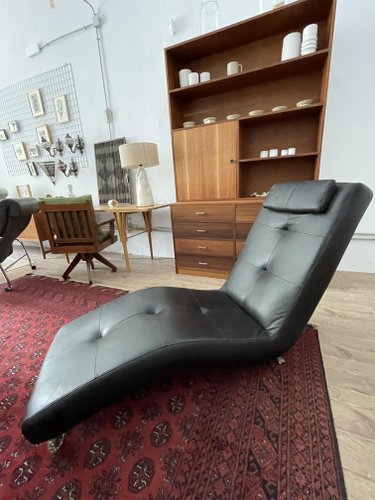 Vintage Leather Lounge Chair for sale at Pamono