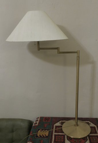 イデー IDEE CAMPANA FLOOR ARM LAMP Brass IDÉE｜イデー | 手元の灯りをとるために考えられたCAMPANA FLOOR