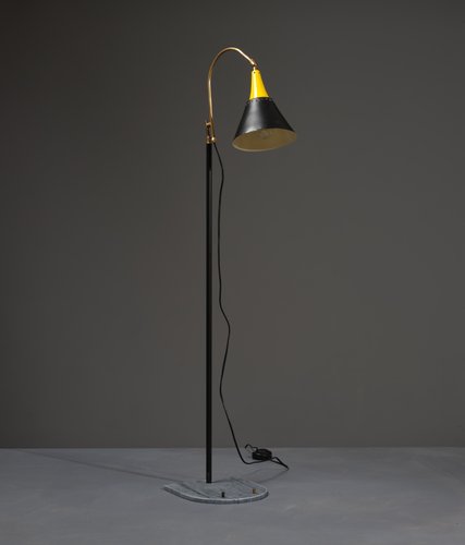 Italian Floor Lamp with Enamelled Metal Shade and Brass Accents, 1950s ...